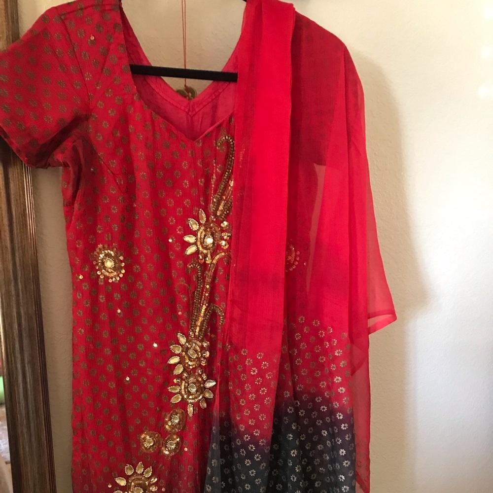 Beautiful 3 pics kurtha shalwar sets